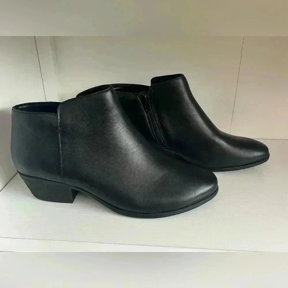 Women’s GH Bass Nina Black Bootie Boot Size 10W - Picture 2 of 6